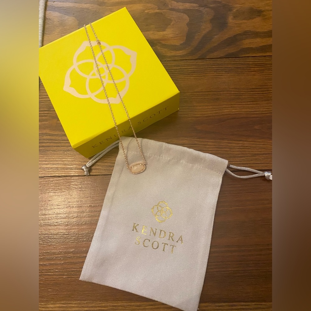 Kendra Scott Rose gold Elisa necklace